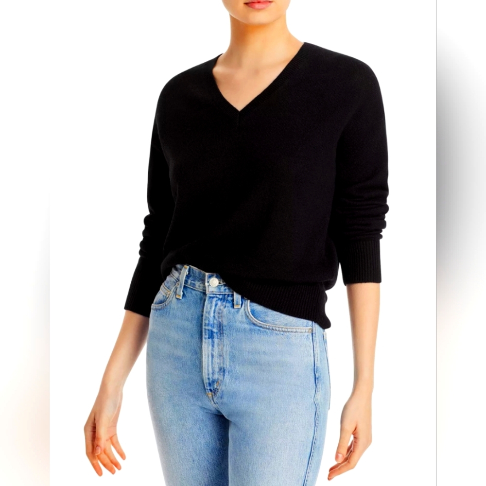 Theory V Neck Cashmere Sweater Black Size P NEW NWT